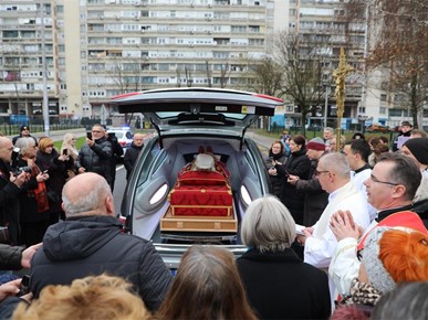 /A/2025/12/[UŽIVO] Povratak relikvija bl Alojzija Stepinca u Zagreb i zatvaranje Jubilejske godineNovi direktorij/251228 (4).JPG